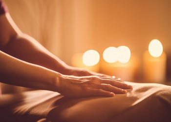 Independent Masseuse or Clinics / Parlours - Which Is Better?
