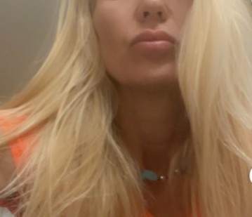 Calgary Escort HotBlondie Adult Entertainer in Canada, Adult Service Provider, Escort and Companion.