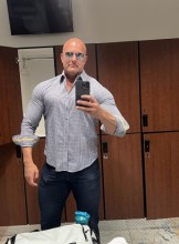 Calgary Escort Willy  Boy Adult Entertainer in Canada, Adult Service Provider, Escort and Companion.