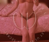 Toronto Escort Maddie  DD Agency Adult Entertainer in Canada, Female Adult Service Provider, Italian Escort and Companion.