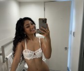 Abbotsford Escort Bee Adult Entertainer in Canada, Female Adult Service Provider, Canadian Escort and Companion.