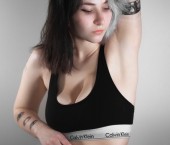 Quebec Escort Marie32 Adult Entertainer in Canada, Female Adult Service Provider, Escort and Companion.