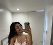 Abbotsford Escort Bee Adult Entertainer in Canada, Female Adult Service Provider, Canadian Escort and Companion. photo 1