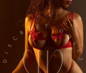 Toronto Escort Cassie  DD Adult Entertainer in Canada, Female Adult Service Provider, Escort and Companion. photo 3