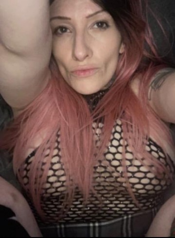 Calgary Escort TrinityKesha Adult Entertainer in Canada, Female Adult Service Provider, Canadian Escort and Companion.