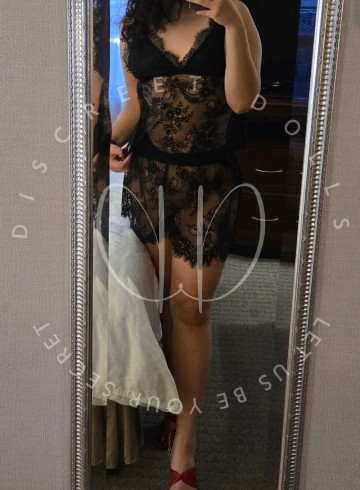 Toronto Escort Mariana  DD Adult Entertainer in Canada, Female Adult Service Provider, Canadian Escort and Companion.