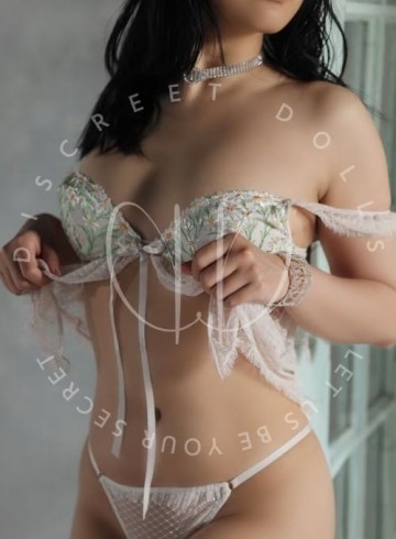 Toronto Escort Meii  DD Adult Entertainer in Canada, Female Adult Service Provider, Chinese Escort and Companion.