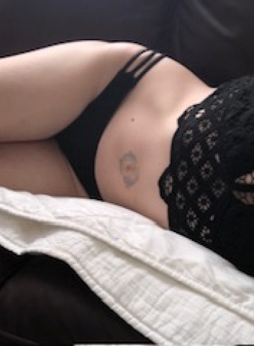 Kingston Escort Ava Adult Entertainer in Canada, Female Adult Service Provider, Canadian Escort and Companion.