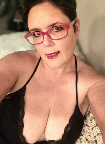 Calgary Escort Sasha92 Adult Entertainer in Canada, Female Adult Service Provider, Escort and Companion.