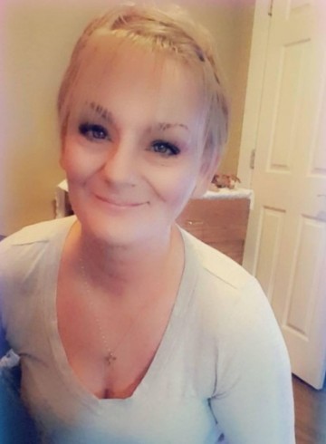 Winnipeg Escort ashley Adult Entertainer in Canada, Female Adult Service Provider, Escort and Companion.