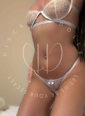 Toronto Escort Evelyn1 Adult Entertainer in Canada, Female Adult Service Provider, Escort and Companion.