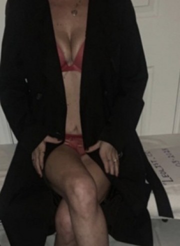 Charlottetown Escort Madison  Effect Adult Entertainer in Canada, Female Adult Service Provider, Escort and Companion.