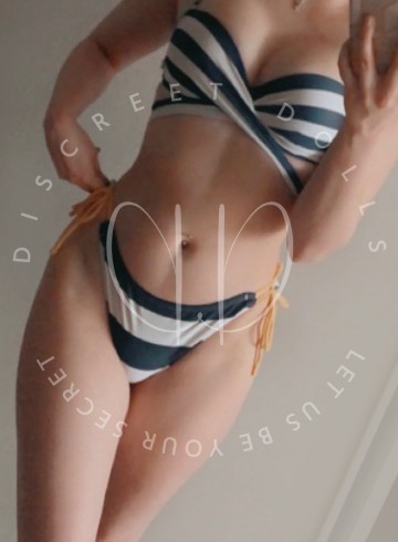 Toronto Escort Hailee  DD Agency Adult Entertainer in Canada, Female Adult Service Provider, Polish Escort and Companion.