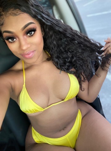 Mississauga Escort brittany Adult Entertainer in Canada, Female Adult Service Provider, Escort and Companion.