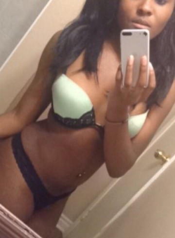 Mississauga Escort BigButtFlow Adult Entertainer in Canada, Female Adult Service Provider, Canadian Escort and Companion.