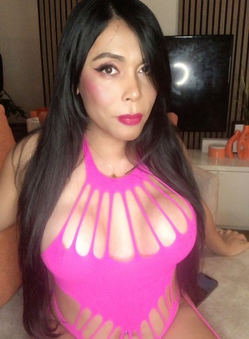 Vancouver Escort Isa  Dorable Adult Entertainer in Canada, Trans Adult Service Provider, Escort and Companion.