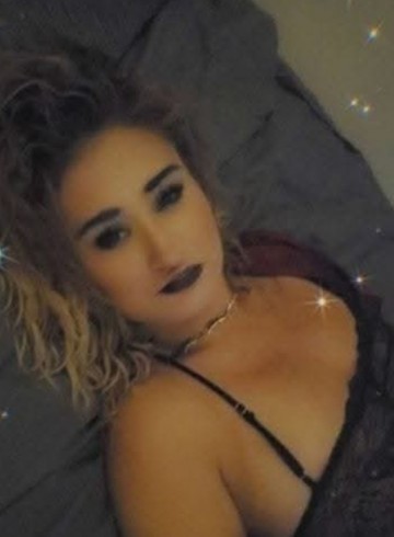 Edmonton Escort KAATIELUUX Adult Entertainer in Canada, Female Adult Service Provider, Escort and Companion.