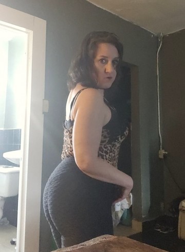 Winnipeg Escort luckylady Adult Entertainer in Canada, Female Adult Service Provider, Escort and Companion.